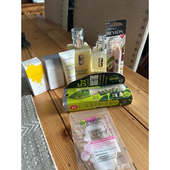 NEW Clinique Dramatically different lotion 4.7oz and other free items - Picture 7 of 10